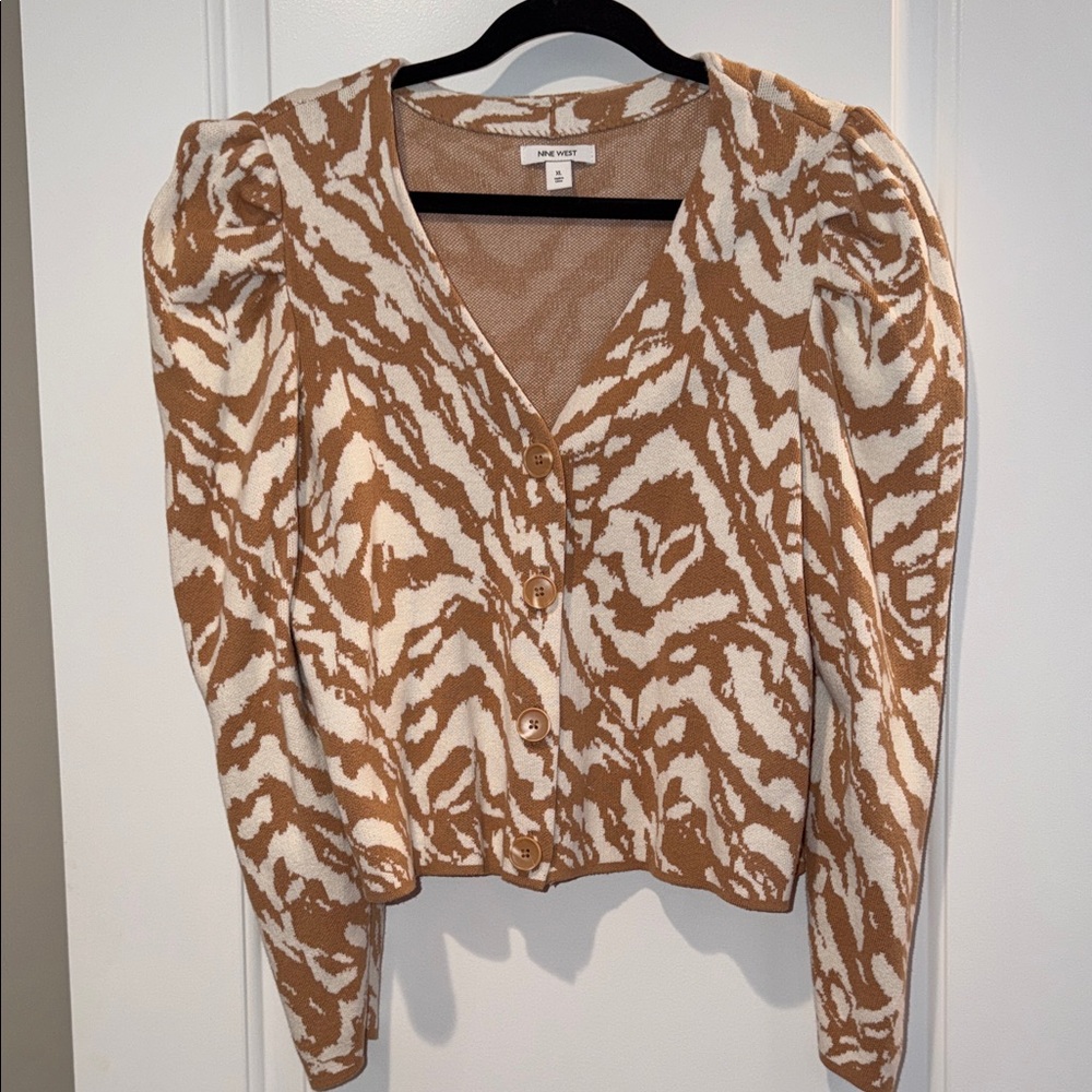 Nine West Tan and Cream Patterned Cardigan with Puff Sleeve, size XL